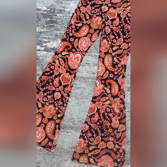 Floral Paisley Flare Pants - Picture 4 of 9